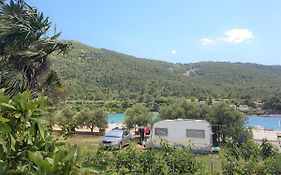 Auto Camp On The Beach - Grebastica