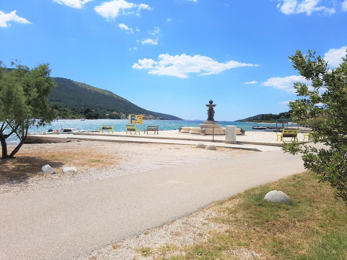 Auto Camp On The Beach - Grebaštica Exteriér fotografie