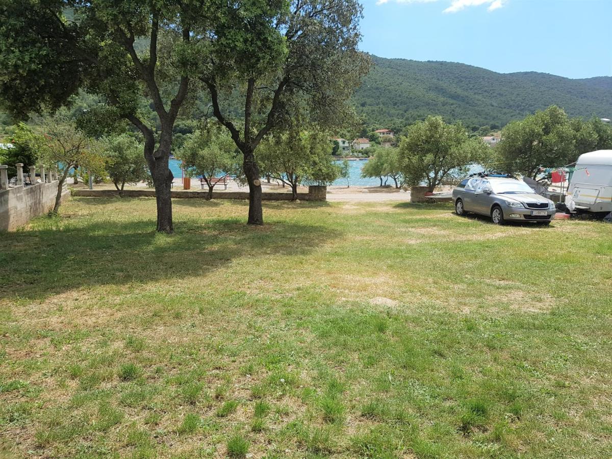 Auto Camp On The Beach - Grebaštica Exteriér fotografie