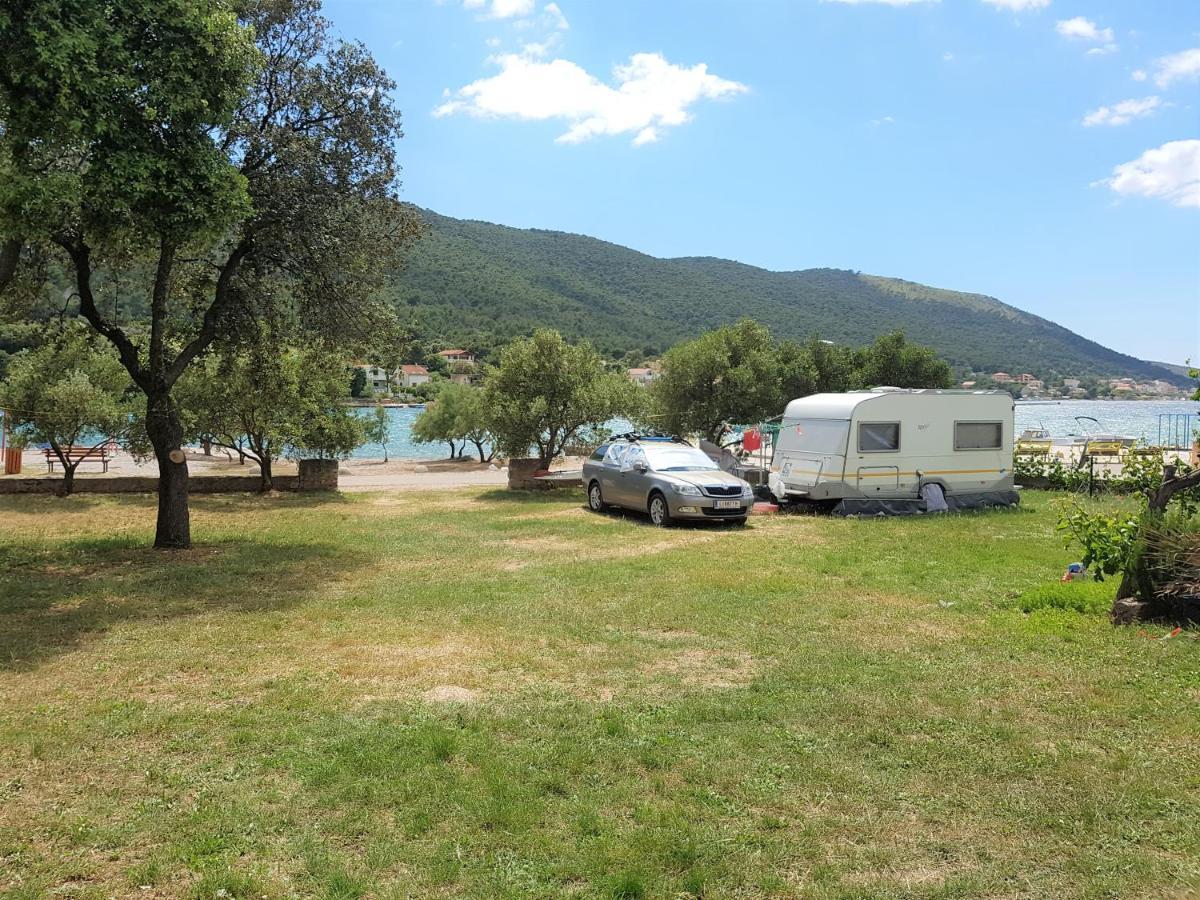 Auto Camp On The Beach - Grebaštica Exteriér fotografie