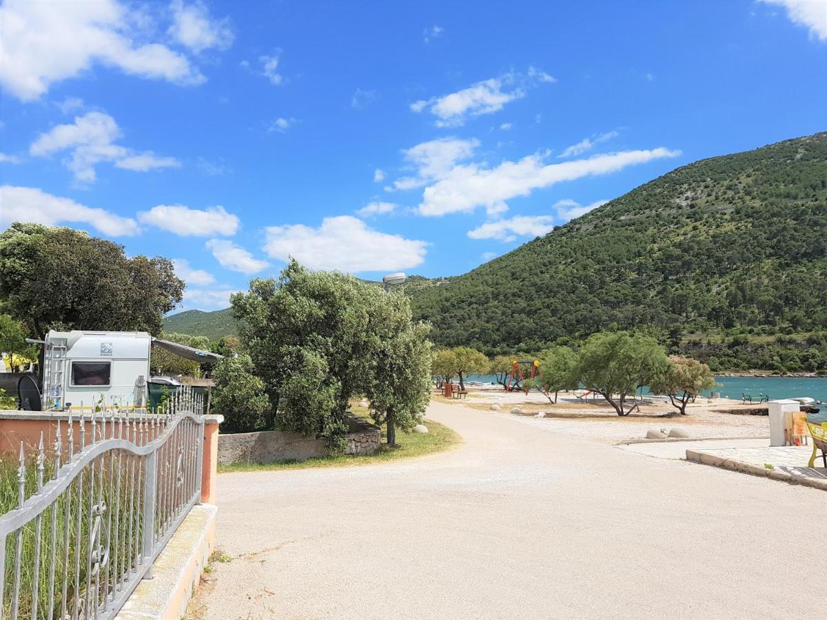 Auto Camp On The Beach - Grebaštica Exteriér fotografie